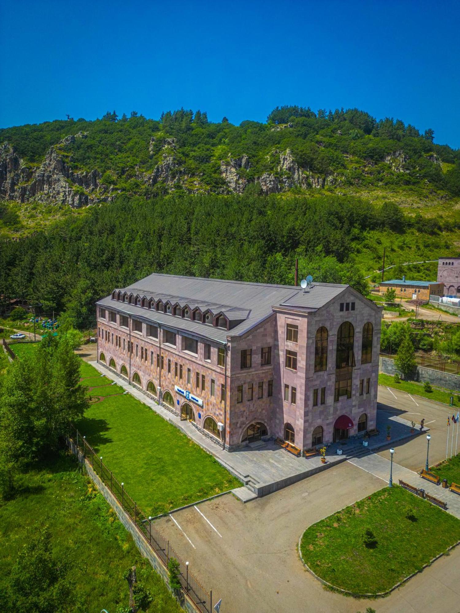 Armenia Wellness&Spa Hotel Dschermuk Exterior foto
