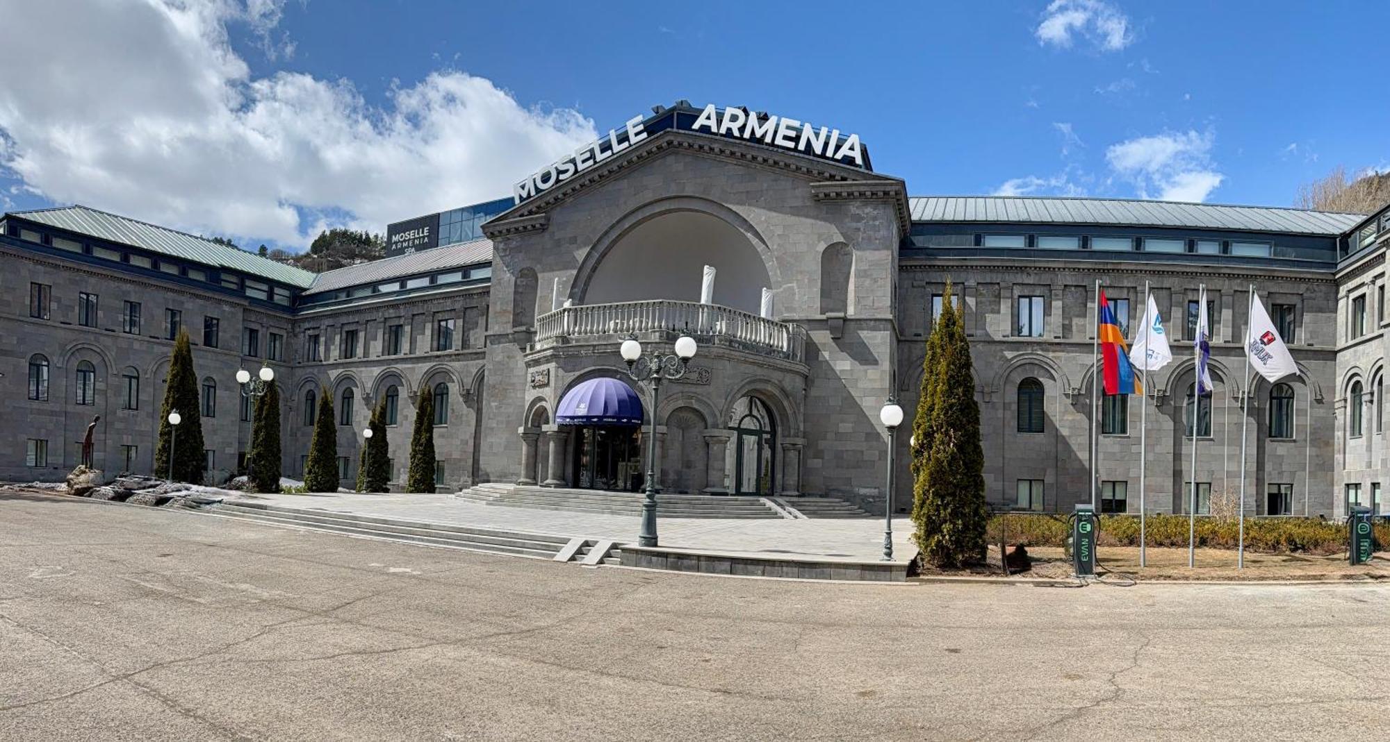 Armenia Wellness&Spa Hotel Dschermuk Exterior foto
